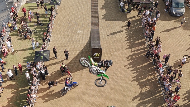 Domingo de adrenalina pura na pré-apresentação do Nitro Circus Tour Brasil 2025 no Centro de Esportes Radicais (SP)